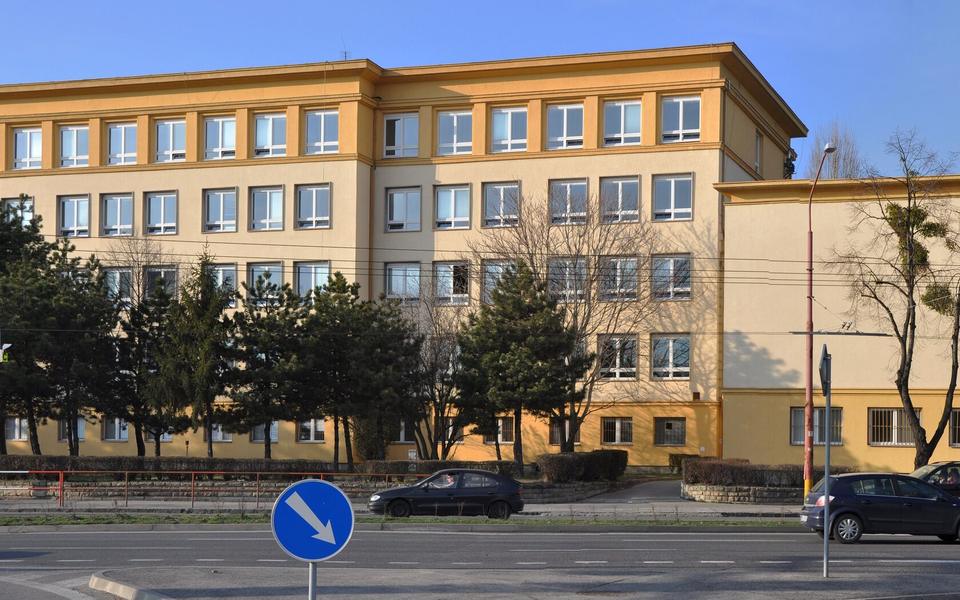 Гімназія імені Юра Гронца